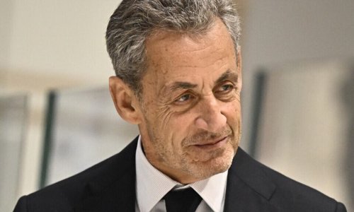 Pháp :  Tòa phúc thẩm Paris ra lệnh trả tự do cho cựu tổng thống Nicolas Sarkozy