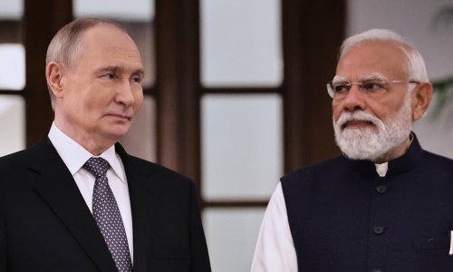 Mỹ trừng phạt Ấn Độ vì mua dầu lửa của Nga : Putin chĩa « mũi dùi » vào chính quyền Donald Trump