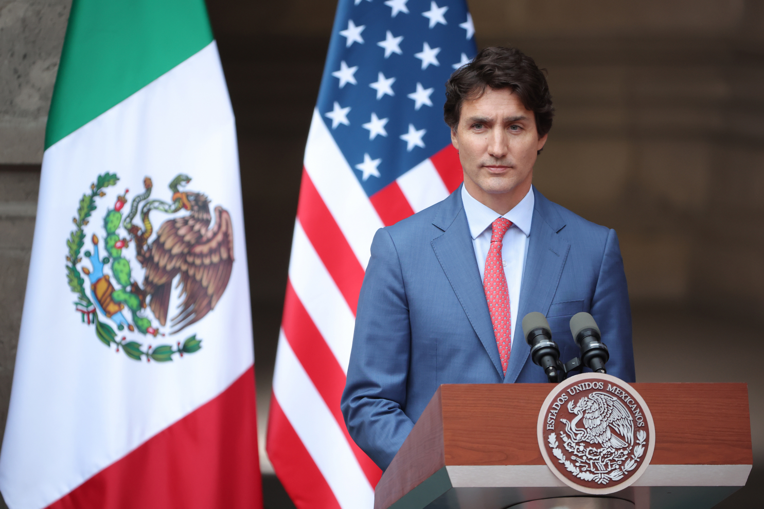 Máy bay chiến đấu Mỹ bắn hạ 'vật thể bay không xác định' trong không phận Canada