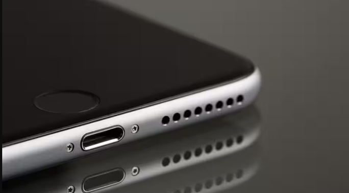 Người Úc sở hữu iPhone 12 không phải lo lắng dù Pháp yêu cầu Apple thu hồi