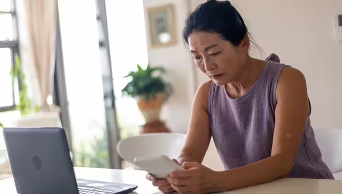 Có thể làm gì nếu tiền trả nợ mua nhà ngốn hơn 30% thu nhập hàng tháng?