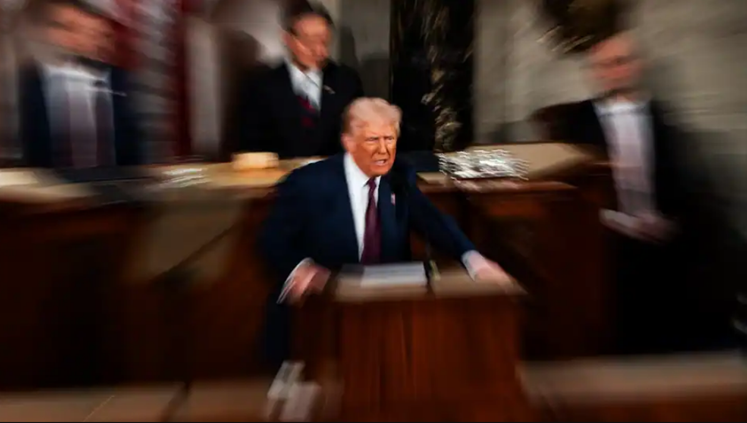 Phản ứng trước bài diễn văn của Trump: Quay trở lại thời kỳ hoàng kim hay giai đoạn chia rẽ nhất