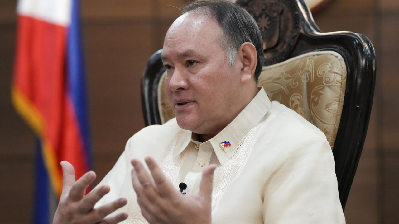 Philippines và đồng minh sẵn sàng chống Trung Quốc hạn chế không phận ở Biển Đông