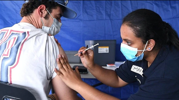 80 phần trăm người Úc trên 16 tuổi đã được chích ngừa Covid đầy đủ hai mũi vaccine