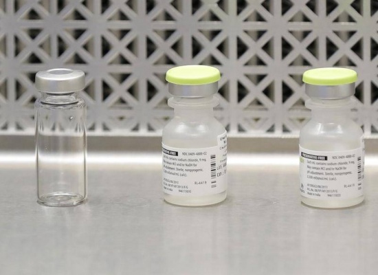 Người Mỹ chuẩn bị có vắc xin COVID-19 trong tháng Mười Một.