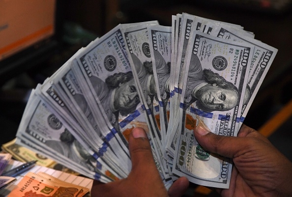 Mất hơn 3 tỷ USD lượng kiều hối, Việt Nam ‘thất thu’ vì dịch viêm phổi Vũ Hán