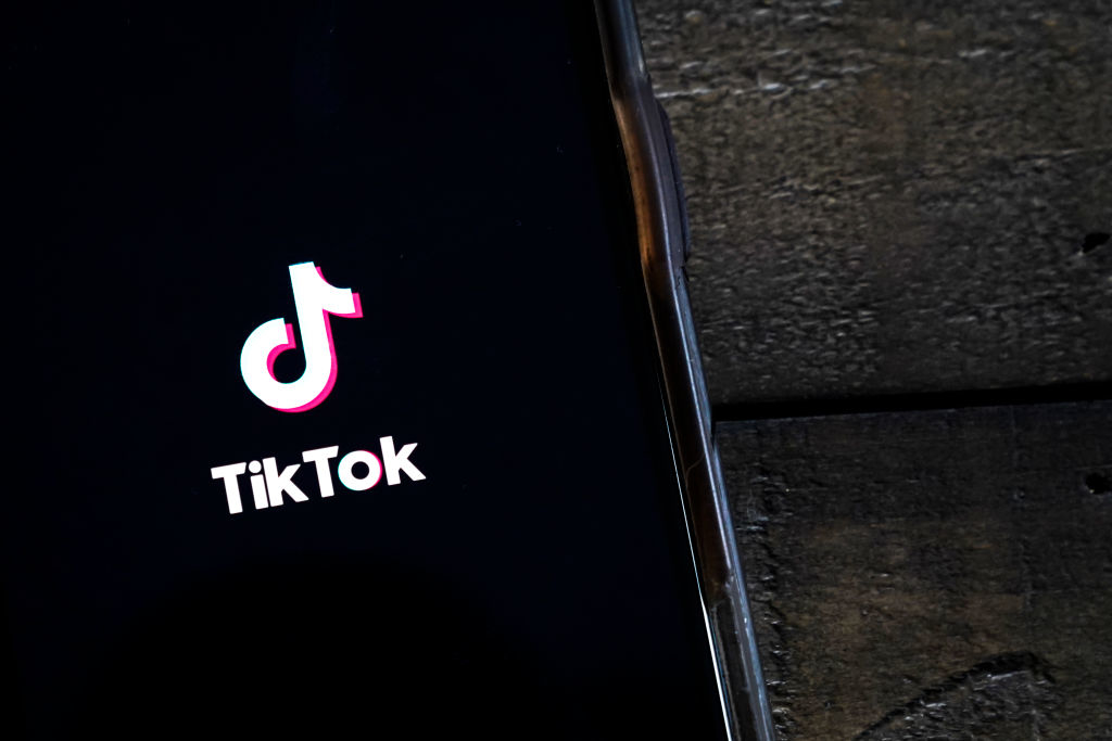Cảnh báo: Mặt tối của Tik Tok
