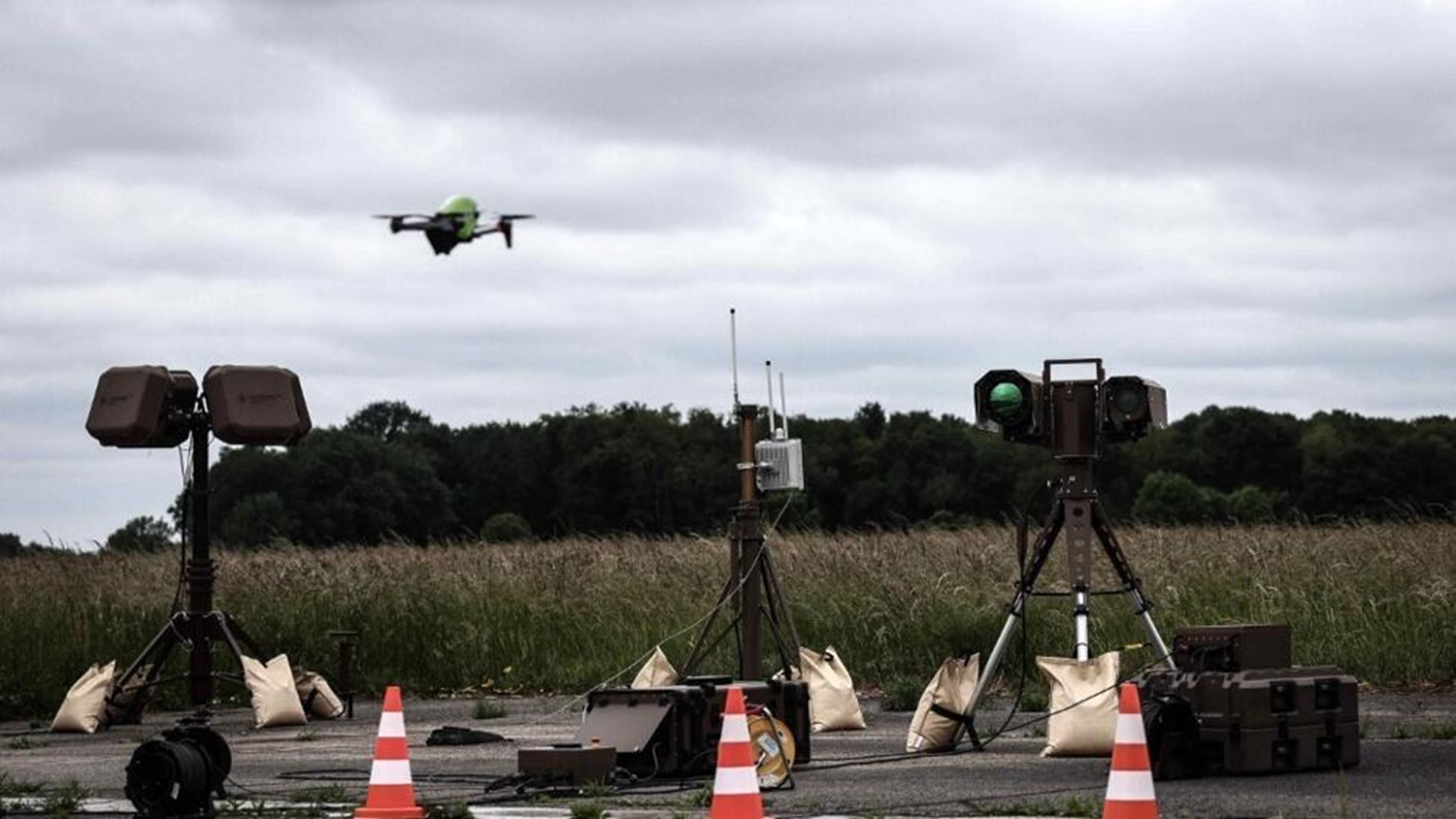Pháp loan báo kế hoạch chế tạo drone trên lãnh thổ Ukraine