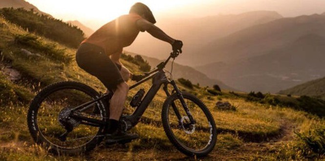 Úc bùng nổ phong trào sử dụng xe đạp điện tiện ích, tiết kiệm tiền hay gây thêm nguy hại?