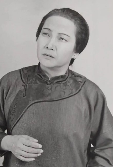 Diễn viên của hãng phim TVB, Lê Tuyên, qua đời ở tuổi 94