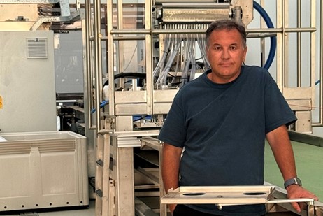 Nông gia trồng cà chua ở tiểu bang Nam Úc cam kết khôi phục sản xuất sau khi dịch virus gây bịnh nâu nhăn quả cà chua vừa kết thúc. 