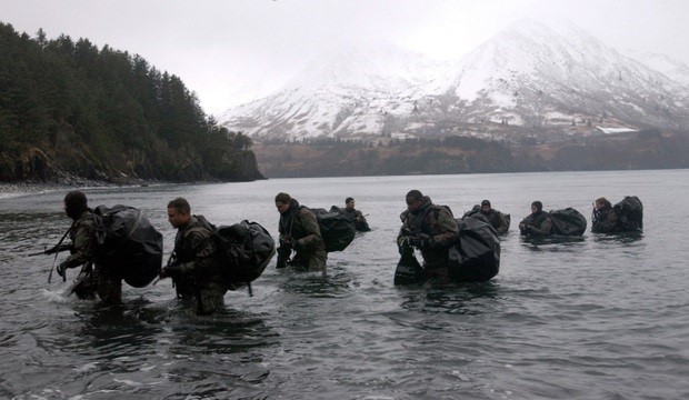 Thay vì Greenland, Mỹ nên tập trung chú ý vào Quần đảo Aleutian