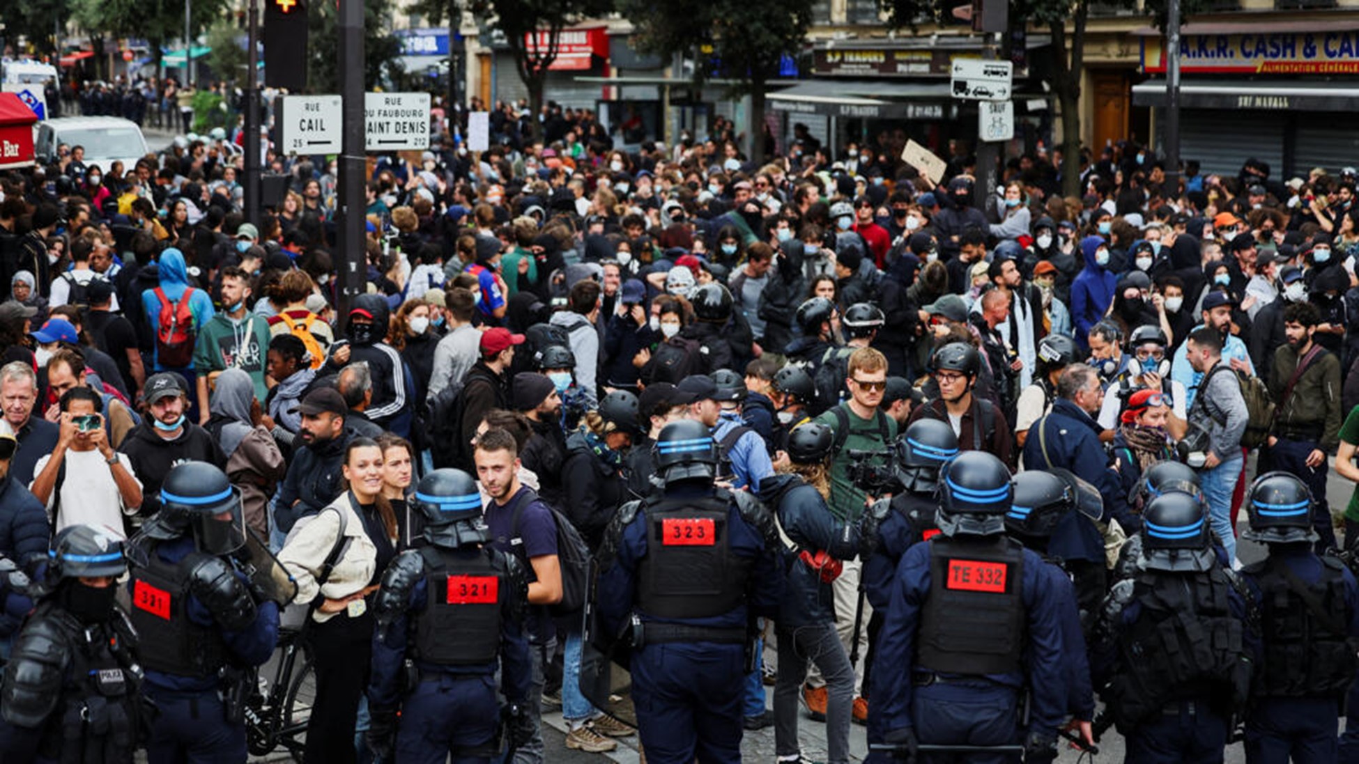 Phong trào « Phong tỏa tất cả »: Hơn 80.000 hiến binh và cảnh sát Pháp được huy động bảo đảm an ninh