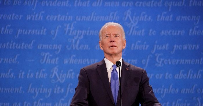 Bê bối ngày càng bùng nổ của nhà Biden và Đảng Dân chủ: Cơn sóng thần email và các nhân chứng mới