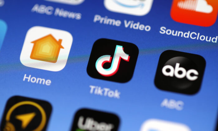 Thử thách Benadryl trên TikTok đã khiến một nữ sinh tử vong