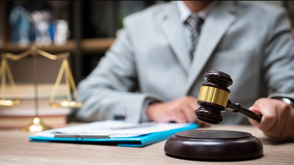 Một người đàn ông ở Melbourne bị phạt tù ít nhất 35 năm vì tội giết hại con gái và con rể