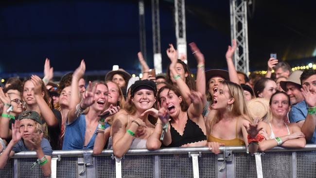 Bộ trưởng Y tế NSW hủy bỏ sự kiện Byron Bay Bluesfest vì COVID-19