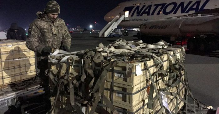 Hạ viện Hoa Kỳ thông qua gói viện trợ gần 40 tỷ USD cho Ukraina